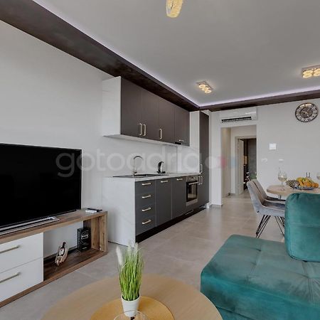 Luxury SeaView Apt Luki - FREE Parking Makarska Bagian luar foto