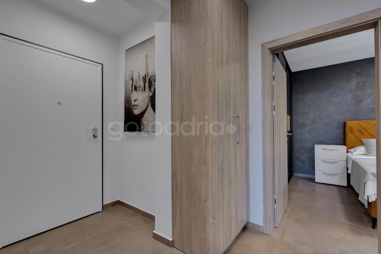 Luxury SeaView Apt Luki - FREE Parking Makarska Bagian luar foto